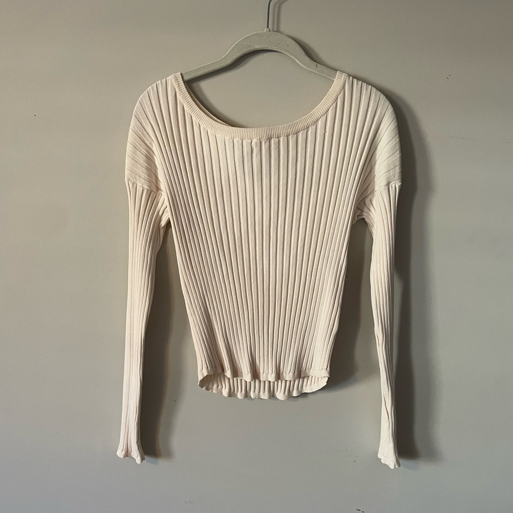 Ribbed cream sweater